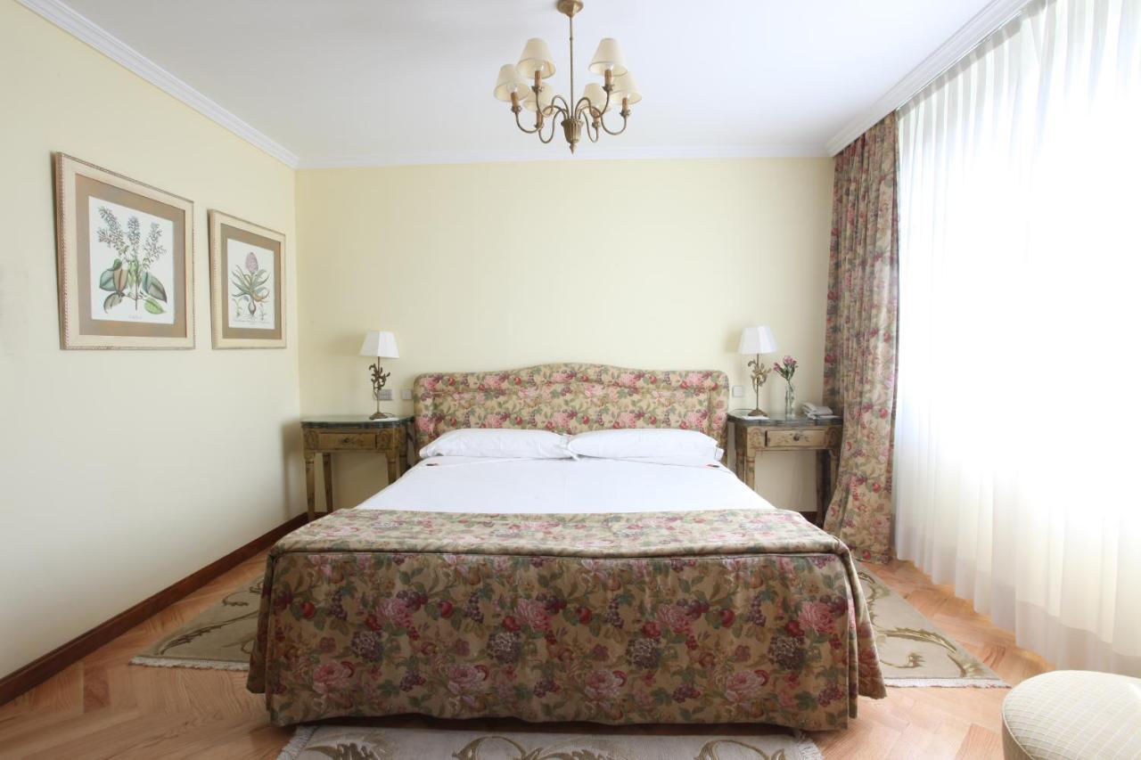 La Quinta De Los Cedros Madrid Szoba fotó