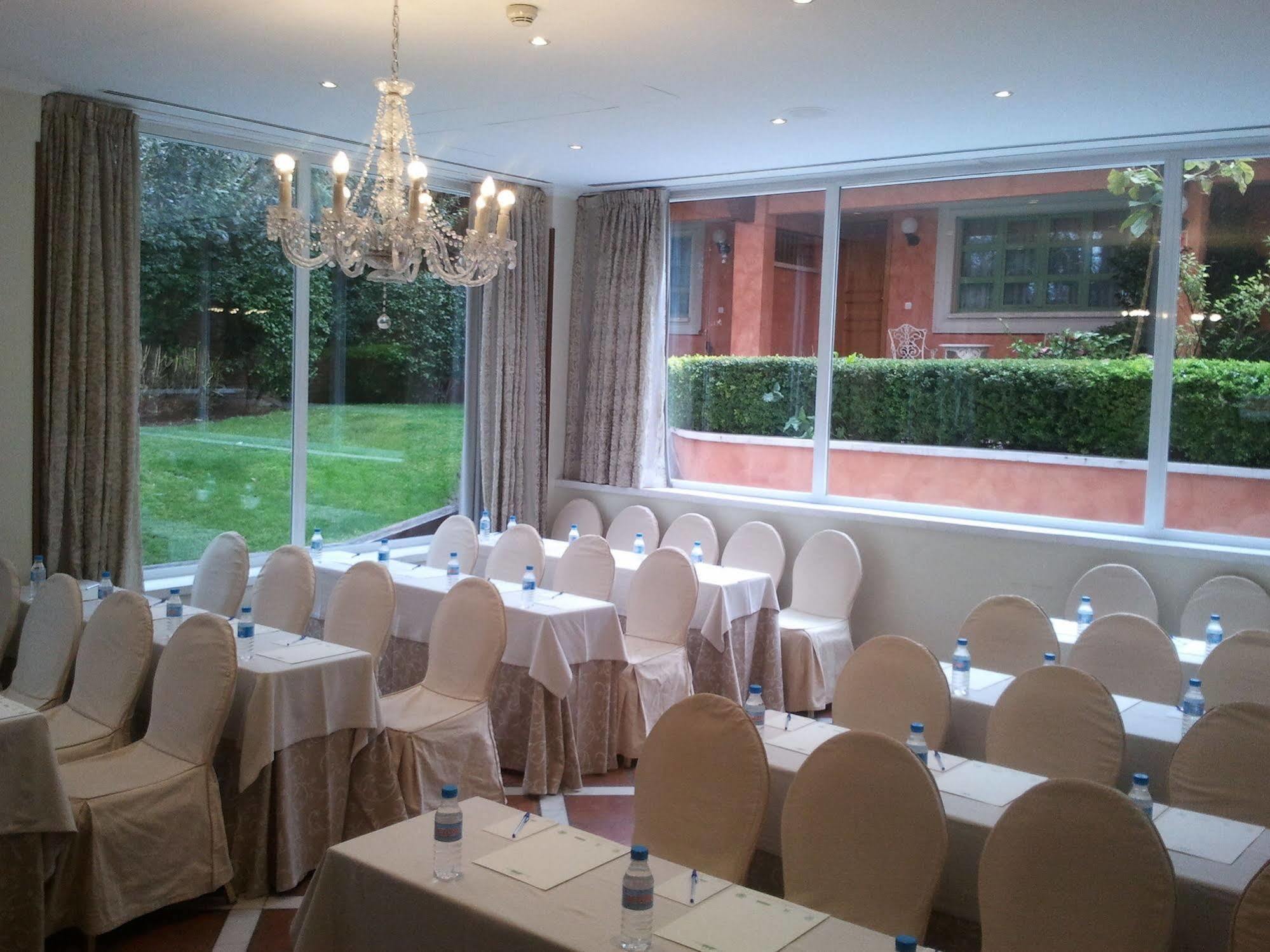 La Quinta De Los Cedros Madrid Kültér fotó